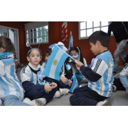 Los más pequeños celebraron el DIA DE LA BANDERA
